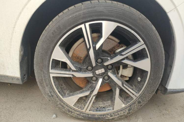 Used Geely Galaxy L6 2023 125km Starship Right Front Wheel Hub