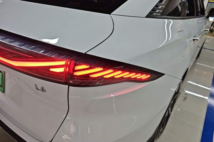 Used Geely Galaxy L6 2023 125km PLUS Right Rear Taillight