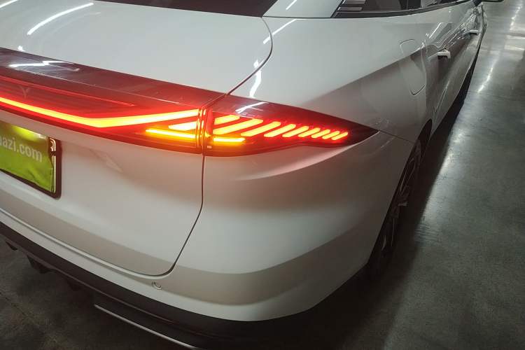 Used Geely Galaxy L6 2023 125km PLUS Right Rear Taillight