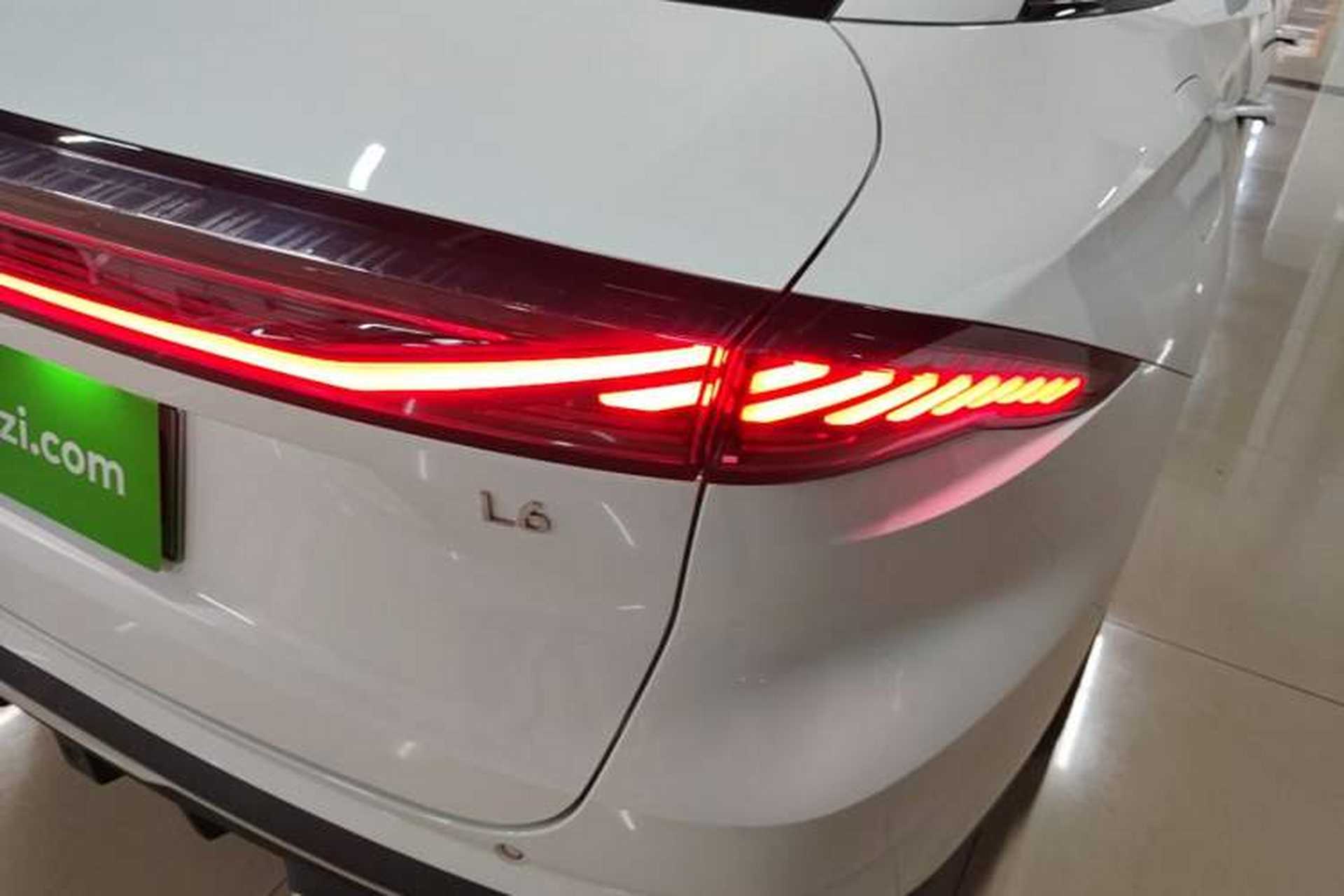 Used Geely Galaxy L6 2023 125km Starship Right Rear Taillight