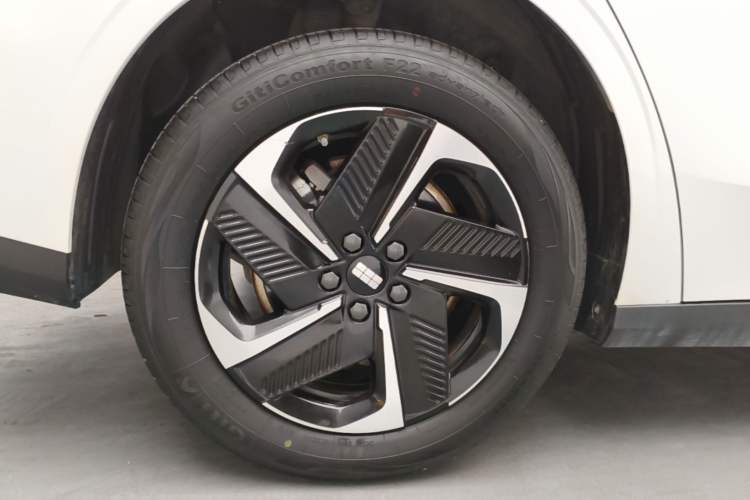 Used Geely Galaxy L6 2023 60km PLUS Right Rear Wheel Hub