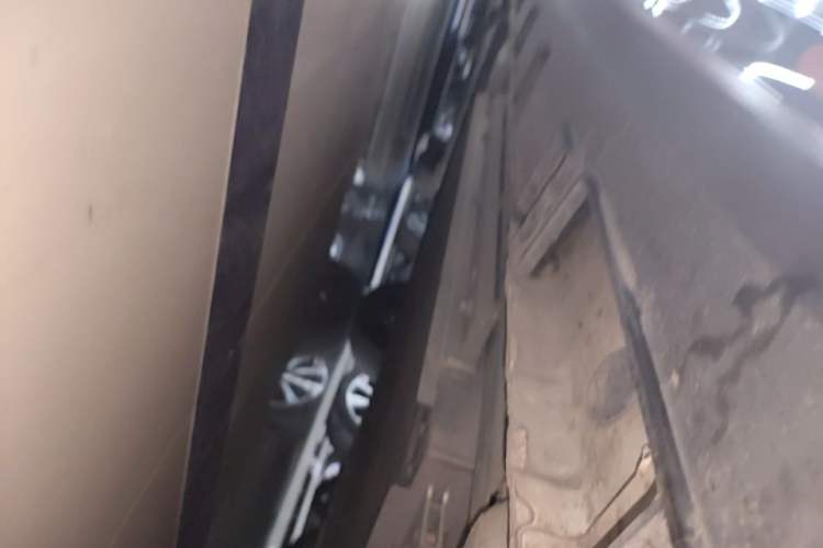 Used Geely Galaxy L6 2023 125km MAX Right Side Sill