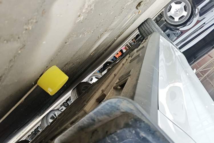 Used Geely Galaxy L6 2023 125km PLUS Right Side Sill