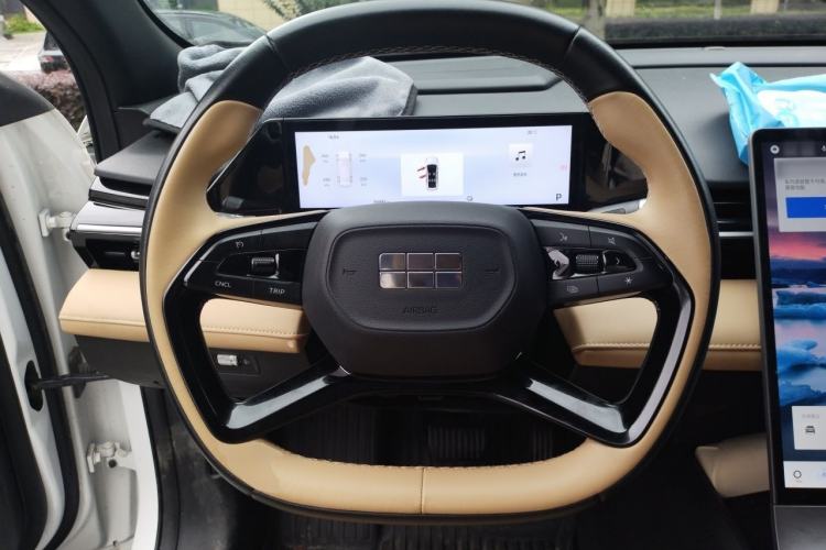 Used Geely Galaxy L6 2023 125km MAX Steering Wheel