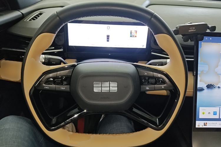 Used Geely Galaxy L6 2023 125km MAX Steering Wheel