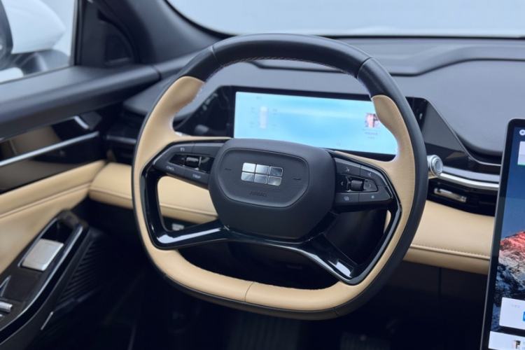 Used Geely Galaxy L6 2023 60km PLUS Steering Wheel