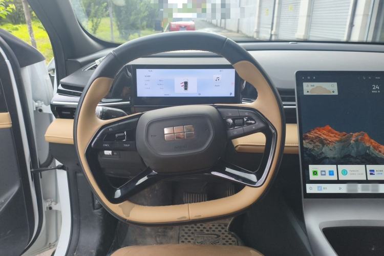 Used Geely Galaxy L6 2023 60km PLUS Steering Wheel