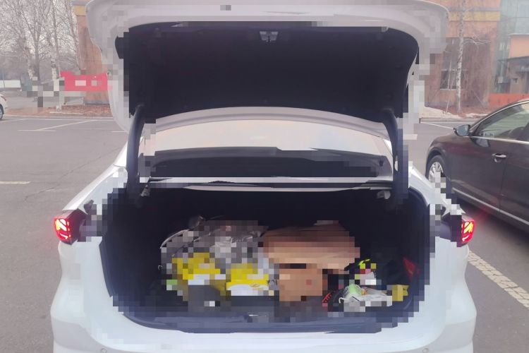 Used Geely Galaxy L6 2023 60km AIR Trunk