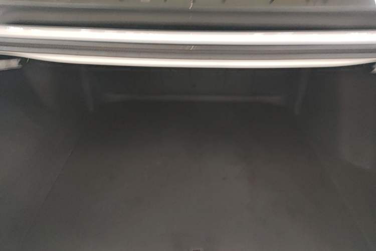 Used Geely Galaxy L6 2023 125km Starship Trunk