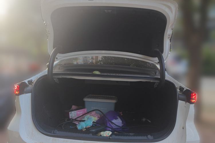 Used Geely Galaxy L6 2023 125km MAX Trunk
