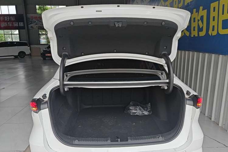 Used Geely Galaxy L6 2023 60km PLUS Trunk
