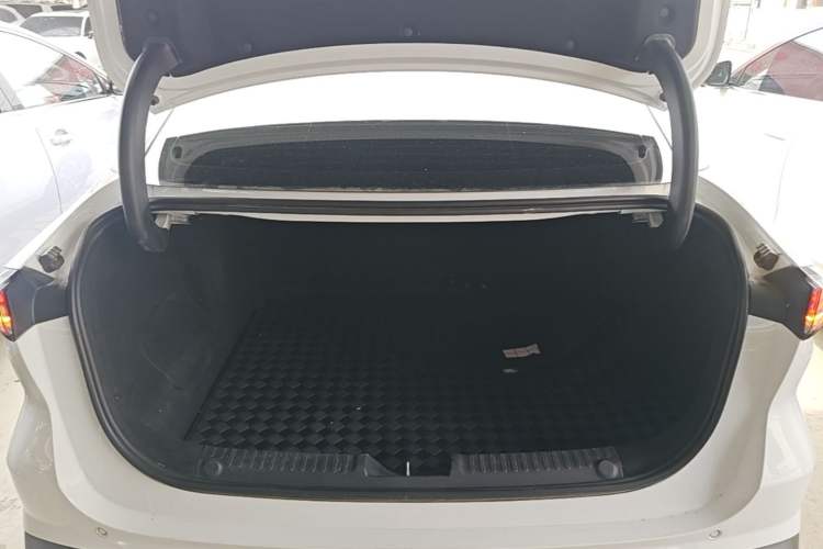 Used Geely Galaxy L6 2023 125km PLUS Trunk
