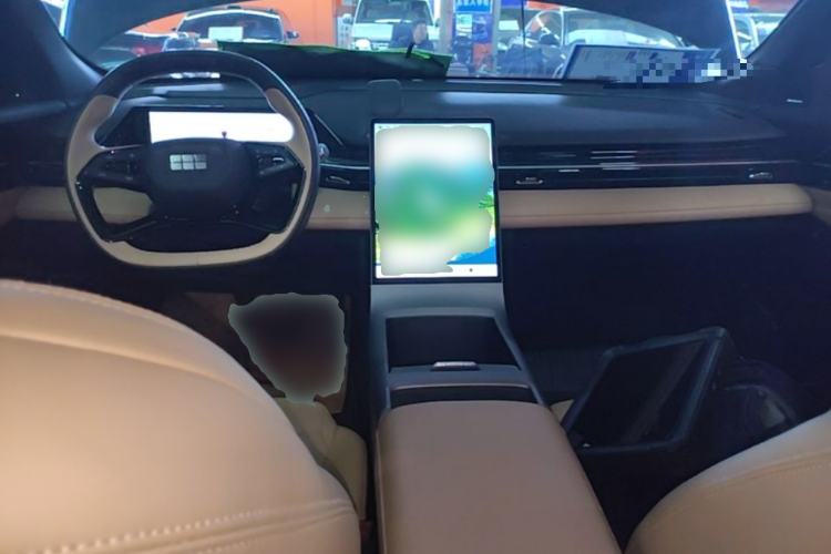 Used Geely Galaxy L6 2024 125km PLUS Dragon Edition Center Console