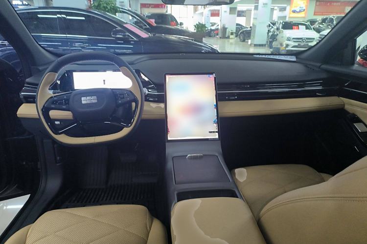 Used Geely Galaxy L6 2024 125km PLUS Dragon Edition Center Console