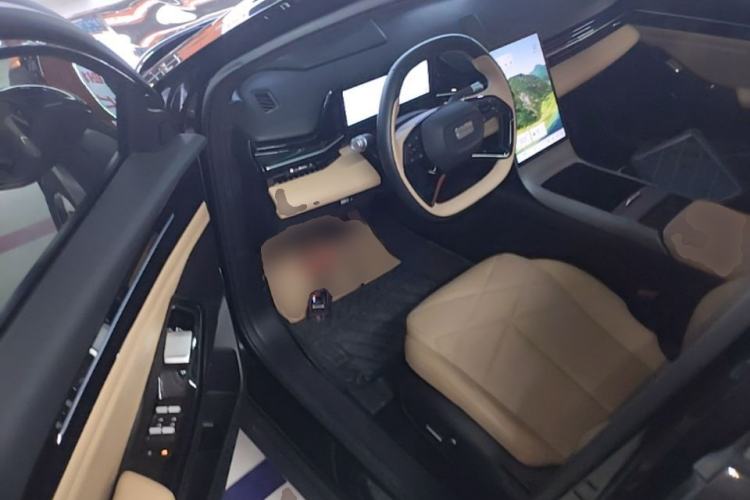 Used Geely Galaxy L6 2024 125km PLUS Dragon Edition Driver Seat