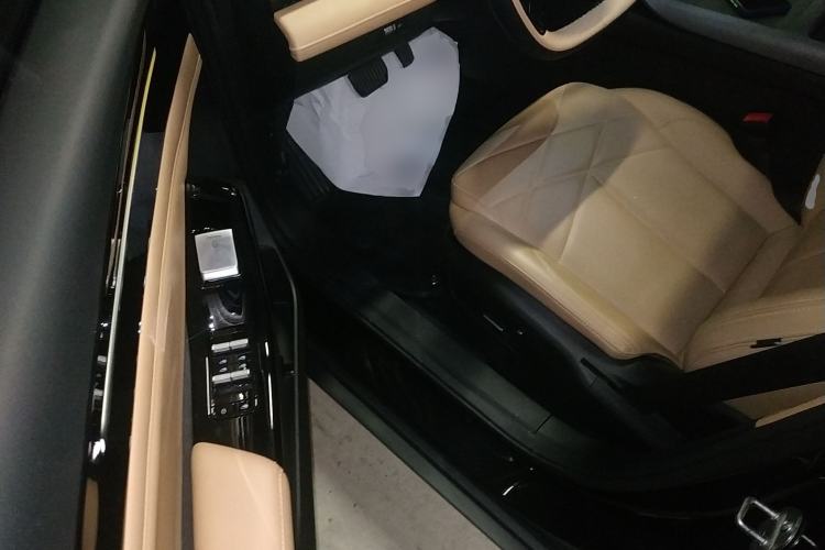 Used Geely Galaxy L6 2024 125km PLUS Dragon Edition Driver Seat