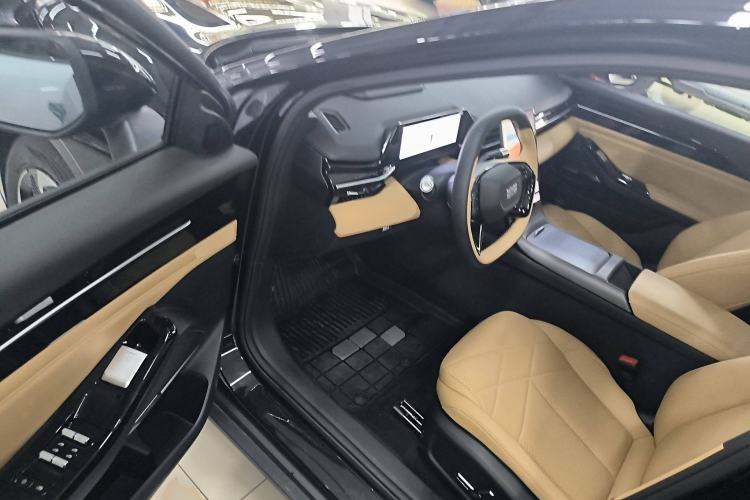 Used Geely Galaxy L6 2024 125km PLUS Dragon Edition Driver Seat