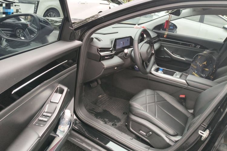 Used Geely Galaxy L6 2024 125km PLUS Dragon Edition Driver Seat