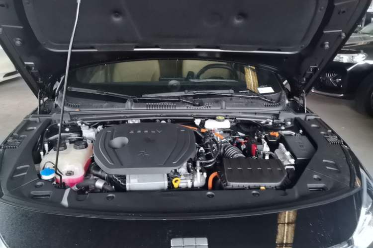Used Geely Galaxy L6 2024 125km PLUS Dragon Edition Engine Bay