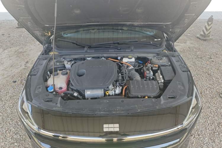 Used Geely Galaxy L6 2024 125km PLUS Dragon Edition Engine Bay