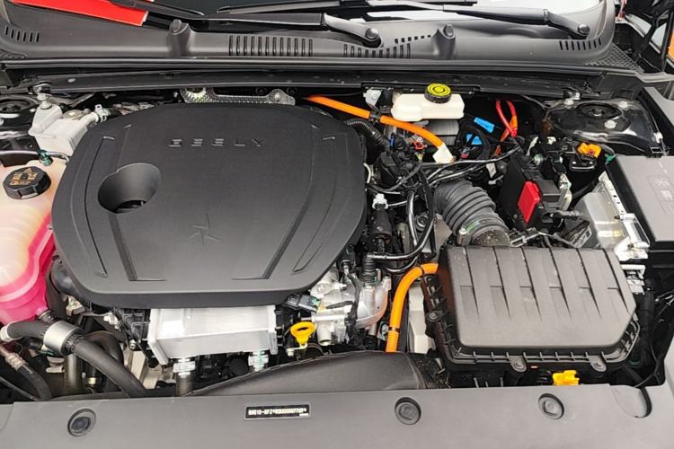 Used Geely Galaxy L6 2024 125km PLUS Dragon Edition Engine Bay