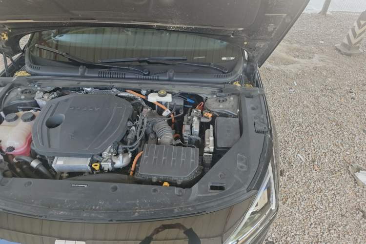 Used Geely Galaxy L6 2024 125km PLUS Dragon Edition Engine Bay Left