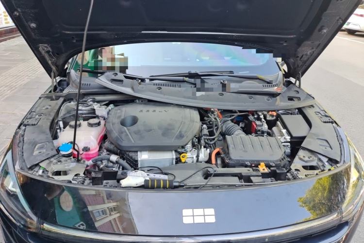 Used Geely Galaxy L6 2024 125km PLUS Dragon Edition Engine Bay
