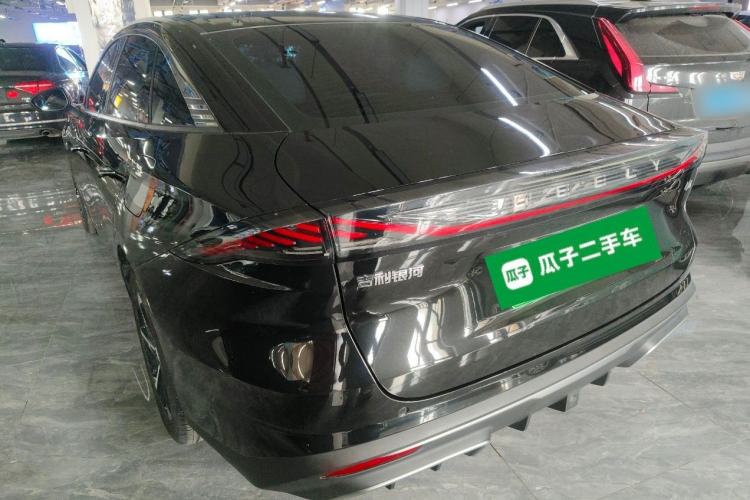 Used Geely Galaxy L6 2024 125km PLUS Dragon Edition Exterior 2