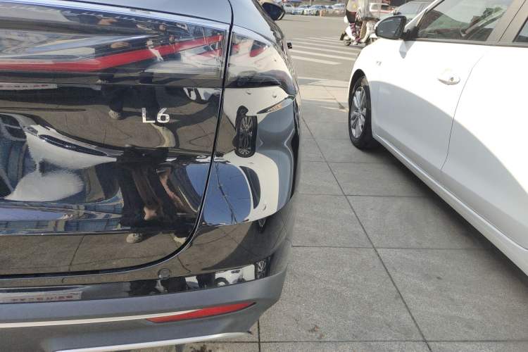Used Geely Galaxy L6 2024 125km PLUS Dragon Edition Exterior 6