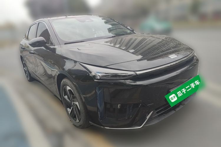 Used Geely Galaxy L6 2024 125km PLUS Dragon Edition Front Right 45 Deg
