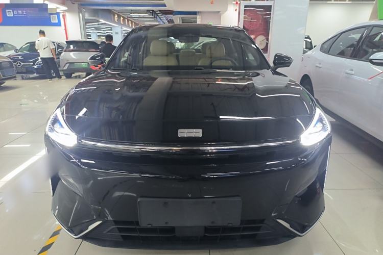Used Geely Galaxy L6 2024 125km PLUS Dragon Edition Front