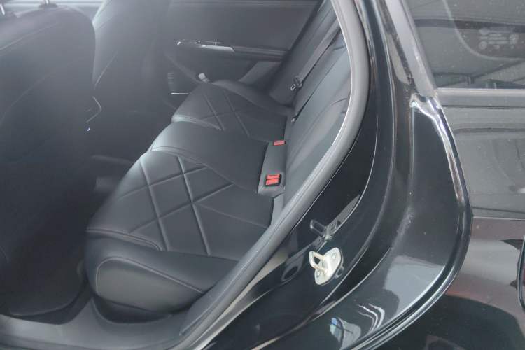 Used Geely Galaxy L6 2024 125km Creative Edition Interior 4
