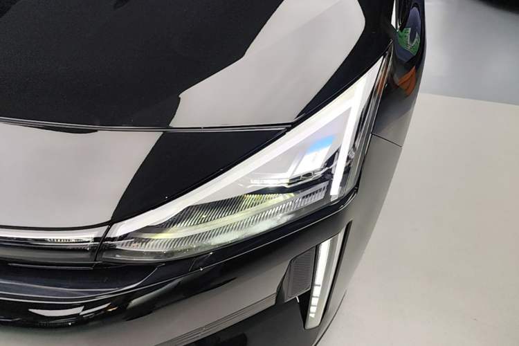 Used Geely Galaxy L6 2024 125km PLUS Dragon Edition Left Front Headlight