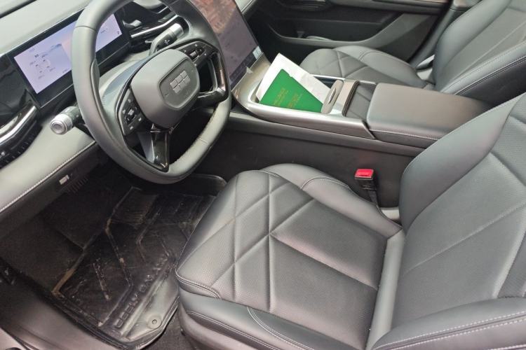 Used Geely Galaxy L6 2024 125km PLUS Dragon Edition Left Front Seat
