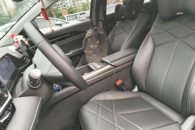 Used Geely Galaxy L6 2024 125km PLUS Dragon Edition Left Front Seat
