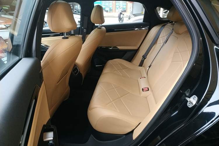 Used Geely Galaxy L6 2024 125km PLUS Dragon Edition Left Rear Seat
