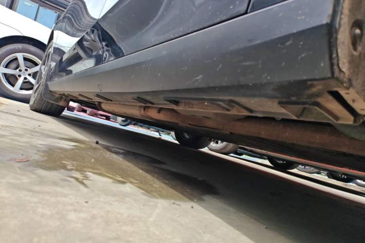 Used Geely Galaxy L6 2024 125km PLUS Dragon Edition Left Side Sill