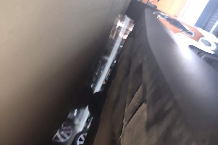 Used Geely Galaxy L6 2024 125km PLUS Dragon Edition Left Side Sill