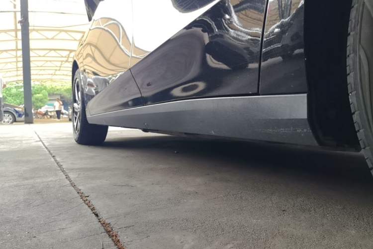 Used Geely Galaxy L6 2024 125km PLUS Dragon Edition Left Side Sill