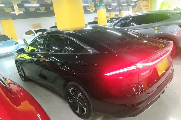 Used Geely Galaxy L6 2024 125km PLUS Dragon Edition Left Side