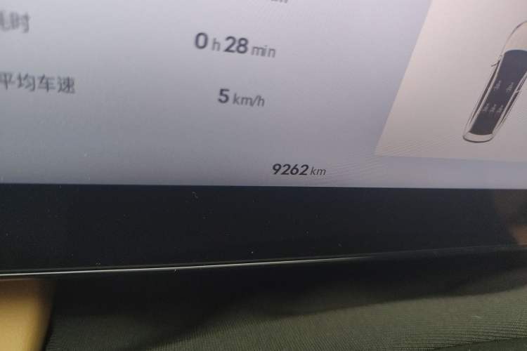 Used Geely Galaxy L6 2024 125km PLUS Dragon Edition Odometer Close Up