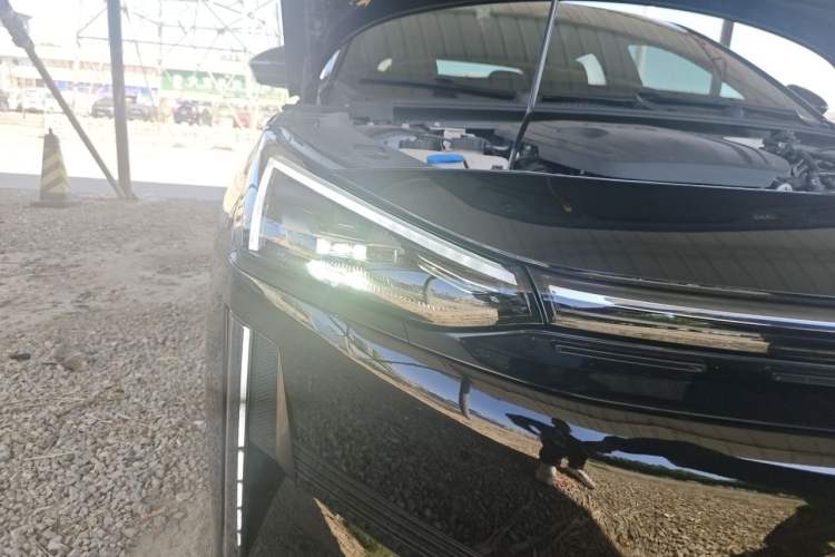 Used Geely Galaxy L6 2024 125km PLUS Dragon Edition Right Front Headlight