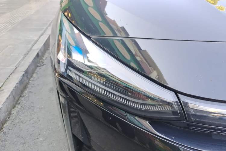 Used Geely Galaxy L6 2024 125km PLUS Dragon Edition Right Front Headlight