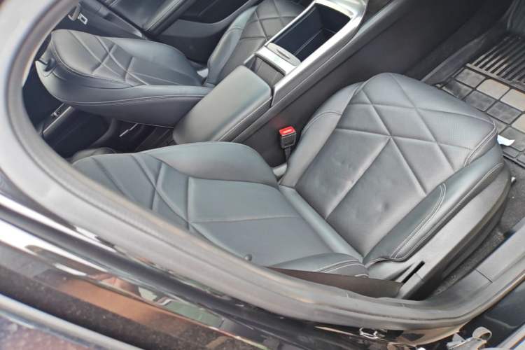 Used Geely Galaxy L6 2024 125km PLUS Dragon Edition Right Front Seat