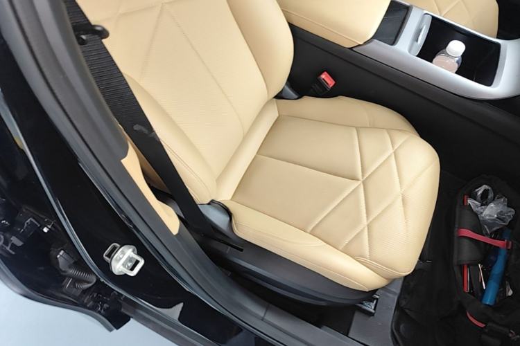 Used Geely Galaxy L6 2024 125km PLUS Dragon Edition Right Front Seat