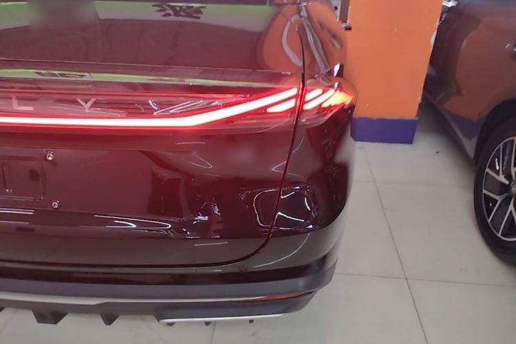 Used Geely Galaxy L6 2024 125km PLUS Dragon Edition Right Rear Taillight