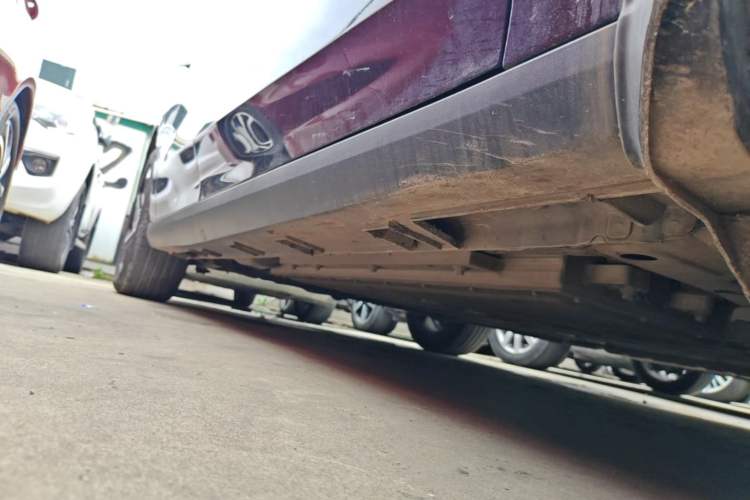 Used Geely Galaxy L6 2024 125km PLUS Dragon Edition Right Side Sill