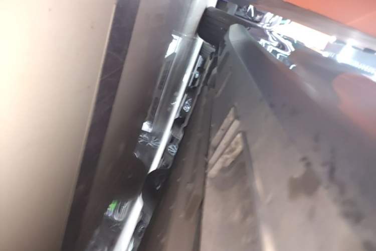 Used Geely Galaxy L6 2024 125km PLUS Dragon Edition Right Side Sill