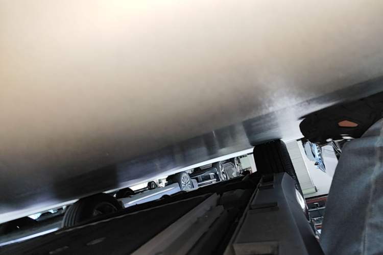 Used Geely Galaxy L6 2024 125km PLUS Dragon Edition Right Side Sill