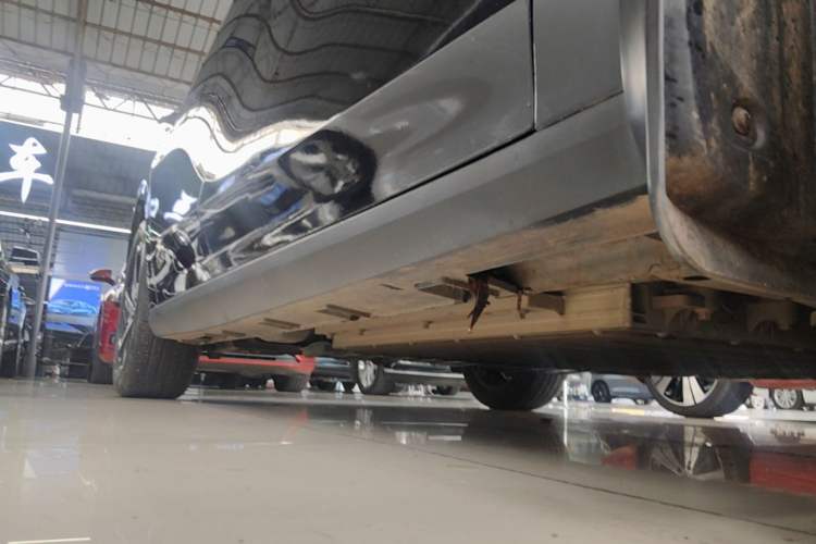 Used Geely Galaxy L6 2024 60km PLUS Dragon Edition Right Side Sill